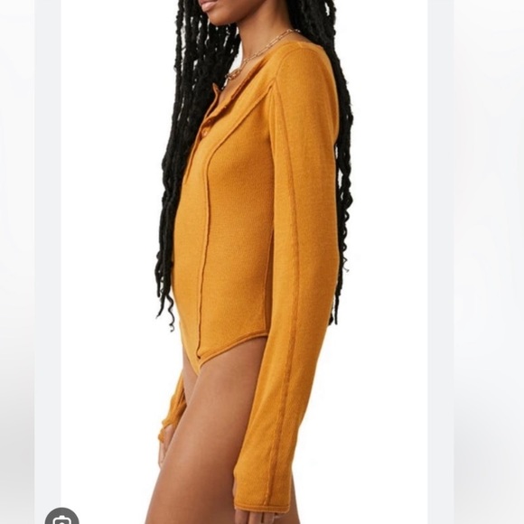 Free people Sloan body suit! Size small! Perfect condition - Picture 2 of 4